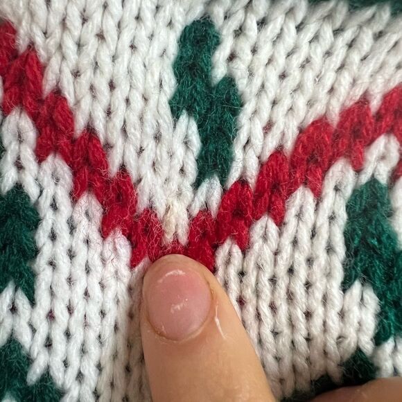 Vintage hand knit rocking horse Christmas stocking - Picture 4 of 5